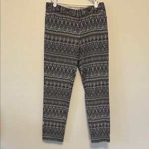 Lafayette 148 Downtown Black and White Patterned Pants
Size 4